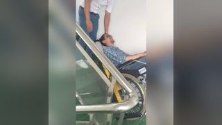 BR-SC003 장애인을 위한 전동 전기 계단 등반 휠체어